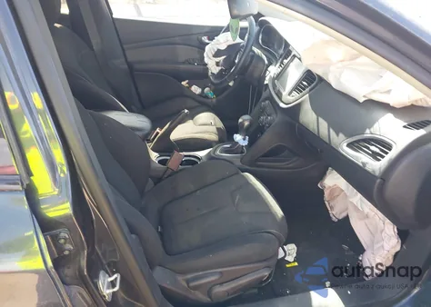 2013 Dodge Dart Sxt z USA, uszkodzony, nr VIN 1C3CDFBA3DD201064